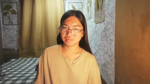 Snapshot of asian_rhean chatting on 9, 9, 2025 Rhean online show from 9, 9, 2025