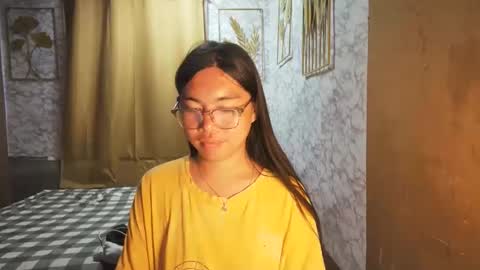 Snapshot of asian_rhean chatting on 10, 9, 2025 Rhean online show from 10, 9, 2025