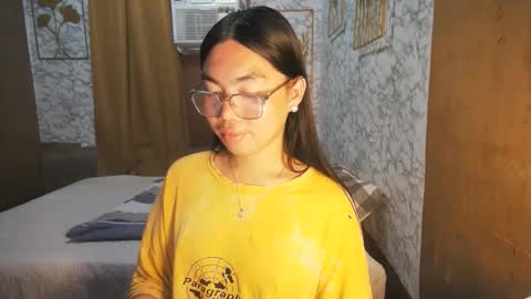 Snapshot of asian_rhean chatting on 30, 9, 2025 Rhean online show from 30, 9, 2025