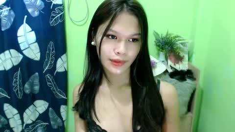asianbabe_elvira online show from 18, 9, 2025