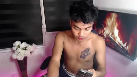 Snapshot of asianboyhunt chatting on 11, 2, 2025 Fev online show from 11, 2, 2025
