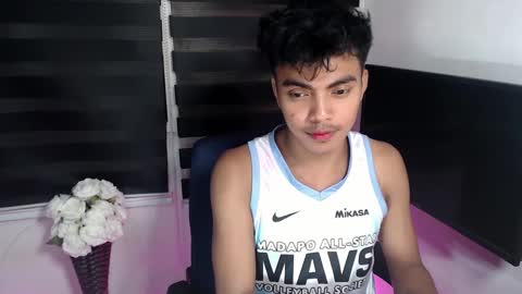 Snapshot of asianboyhunt chatting on 13, 2, 2025 Fev online show from 13, 2, 2025