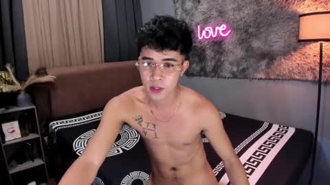 Snapshot of asiancum_peter chatting on 1, 10, 2025 asiancum_peter online show from 1, 10, 2025