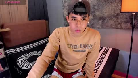 Snapshot of asiancum_peter chatting on 13, 10, 2025 asiancum_peter online show from 13, 10, 2025
