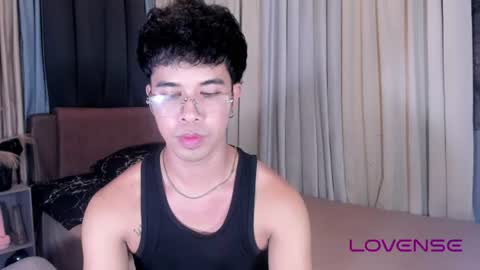 asiancum_peter online show from 4, 7, 2026