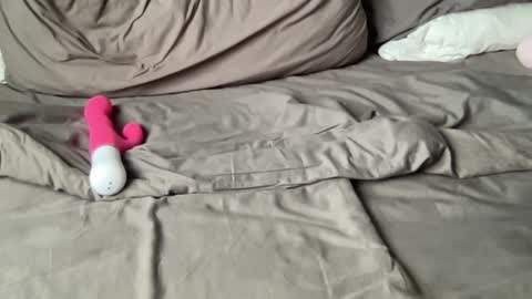 asiangirlandwhiteguy online show from 14, 2, 2025