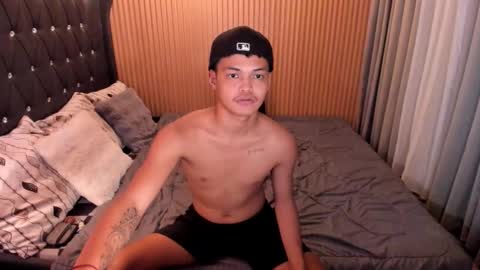 VICTORIA SCOTT online show from 25, 10, 2025