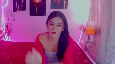 asianloreen24 online show from 4, 12, 2025