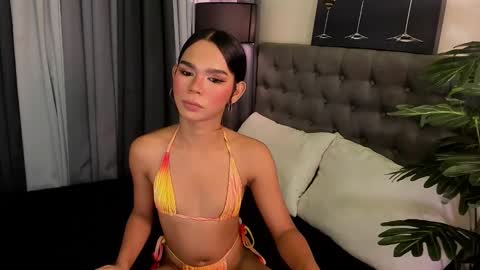 asianpetiteprincess online show from 20, 11, 2025