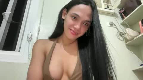 Snapshot of asianpinay1229 chatting on 23, 10, 2025 Patricia online show from 23, 10, 2025