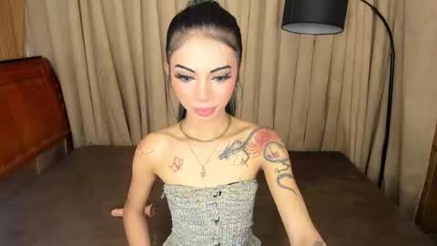 Snapshot of asianprettypetite chatting on 22, 2, 2025 CHESKA online show from 22, 2, 2025