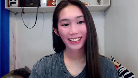 Snapshot of asianqt19 chatting on 13, 1, 2025 J A D E online show from 13, 1, 2025