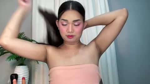 Lily online show from 6, 7, 2026
