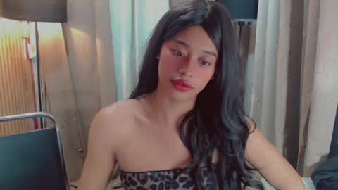 Snapshot of asiantreasures chatting on 23, 7, 2026 kisses online show from 23, 7, 2026
