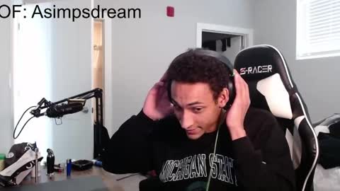 Snapshot of asimpsdream chatting on 30, 4, 2026 asimpsdream online show from 30, 4, 2026