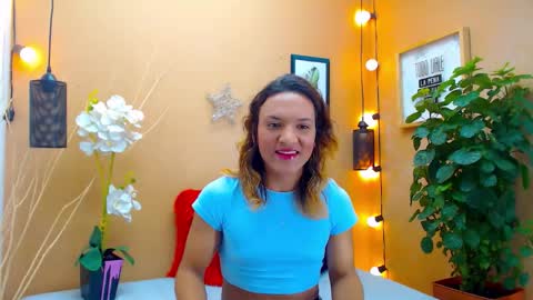 Snapshot of aslyhernandez chatting on 30, 9, 2025 ASLY online show from 30, 9, 2025