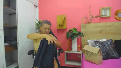 Snapshot of aslyhernandez chatting on 31, 3, 2026 ASLY online show from 31, 3, 2026