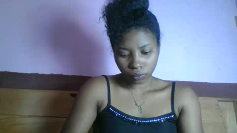 asmiraa online show from 18, 3, 2026