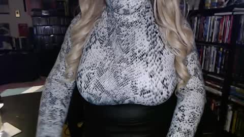 Aspen Vale online show from 27, 9, 2025