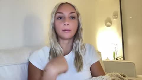 Snapshot of aspenaries chatting on 5, 3, 2025 Aspen Aries online show from 5, 3, 2025