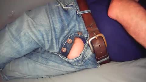 Will take commands from GuysWomenCouples etc online show from 11, 10, 2025