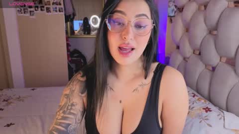 Ashley online show from 7, 11, 2025