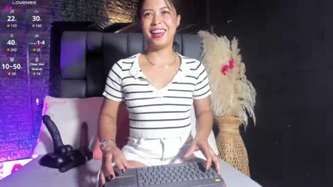 Snapshot of assia_roos chatting on 10, 5, 2026 Nahomi online show from 10, 5, 2026
