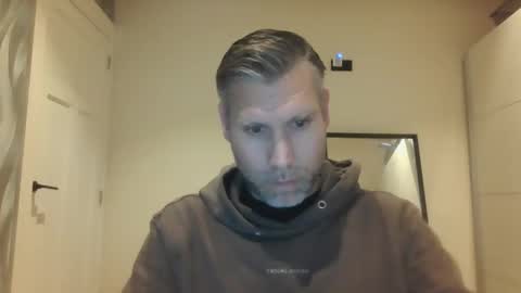 Snapshot of assmani28 chatting on 14, 12, 2024 Assmani28 online show from 14, 12, 2024
