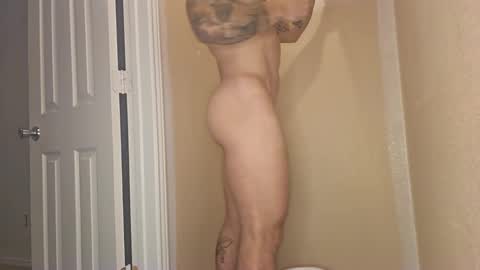 Snapshot of asstasticmuscle chatting on 10, 3, 2025 Your Favorite Naked Trainer online show from 10, 3, 2025