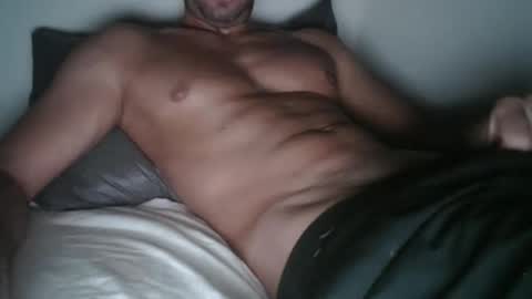 Snapshot of aston0 chatting on 5, 12, 2025 Aston online show from 5, 12, 2025