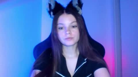 Snapshot of astradream_ chatting on 8, 10, 2025 astradream_ online show from 8, 10, 2025