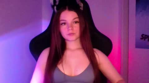 Snapshot of astradream_ chatting on 23, 10, 2025 astradream_ online show from 23, 10, 2025