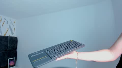 astrid_velle online show from 23, 11, 2025