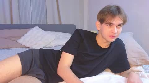 Snapshot of astrodesire chatting on 20, 11, 2025 Evan online show from 20, 11, 2025