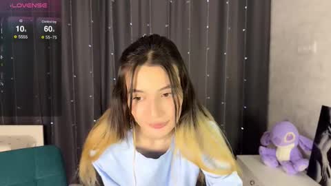 Snapshot of asya_foxy chatting on 18, 10, 2025 Asya online show from 18, 10, 2025