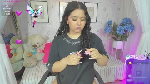 Snapshot of atena_cuteee chatting on 6, 12, 2024 sofia online show from 6, 12, 2024