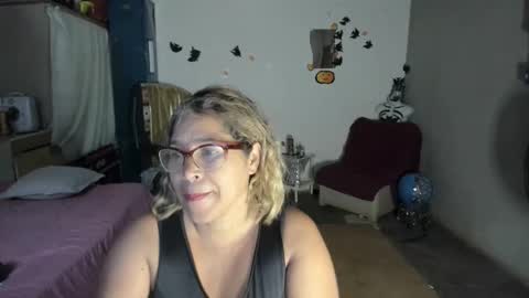 Snapshot of atenea412929 chatting on 7, 11, 2025 atenea412929 online show from 7, 11, 2025