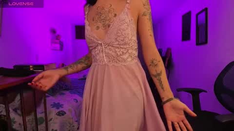 Snapshot of atenea_dragon__ chatting on 28, 9, 2025 Atenea online show from 28, 9, 2025