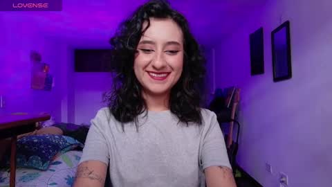 Snapshot of atenea_dragon__ chatting on 26, 11, 2025 Atenea online show from 26, 11, 2025