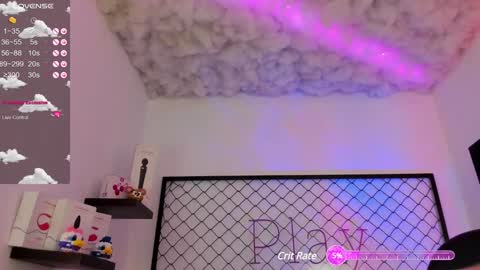 Snapshot of atenea_klett_ chatting on 8, 1, 2025 ATENEA online show from 8, 1, 2025
