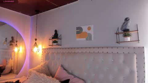 Snapshot of atenea_klett_ chatting on 20, 11, 2025 ATENEA online show from 20, 11, 2025