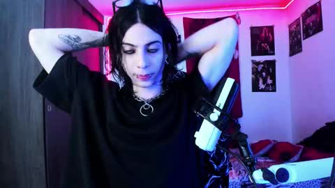 athenauwu online show from 6, 10, 2025