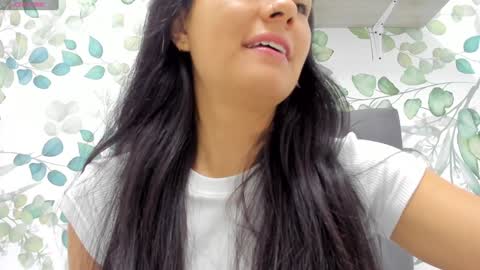 Snapshot of atilana_diaz chatting on 11, 12, 2024 Atilana Diaz online show from 11, 12, 2024