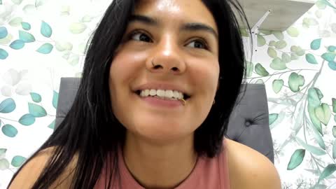 Snapshot of atilana_diaz chatting on 3, 1, 2025 Atilana Diaz online show from 3, 1, 2025