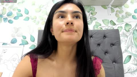 Snapshot of atilana_diaz chatting on 3, 2, 2025 Atilana Diaz online show from 3, 2, 2025