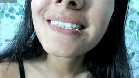 Snapshot of atilana_diaz chatting on 4, 2, 2025 Atilana Diaz online show from 4, 2, 2025