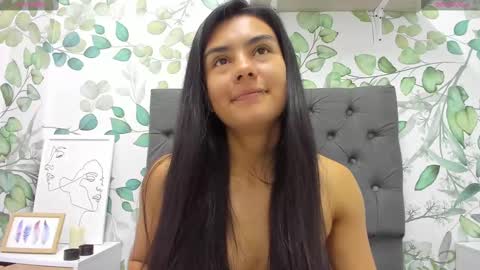 Snapshot of atilana_diaz chatting on 13, 2, 2025 Atilana Diaz online show from 13, 2, 2025