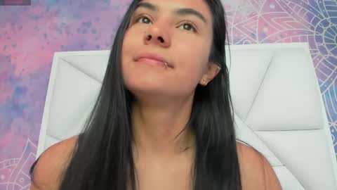 Snapshot of atilana_diaz chatting on 17, 9, 2025 Atilana Diaz online show from 17, 9, 2025