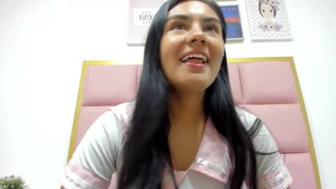 Atilana Diaz online show from 9, 1, 2026