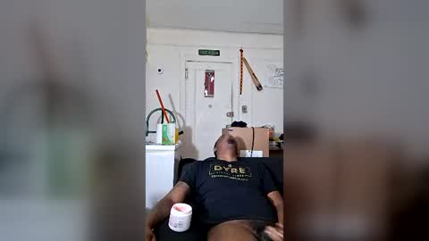Snapshot of atoboyjohnny chatting on 4, 8, 2026 atoboyjohnny online show from 4, 8, 2026